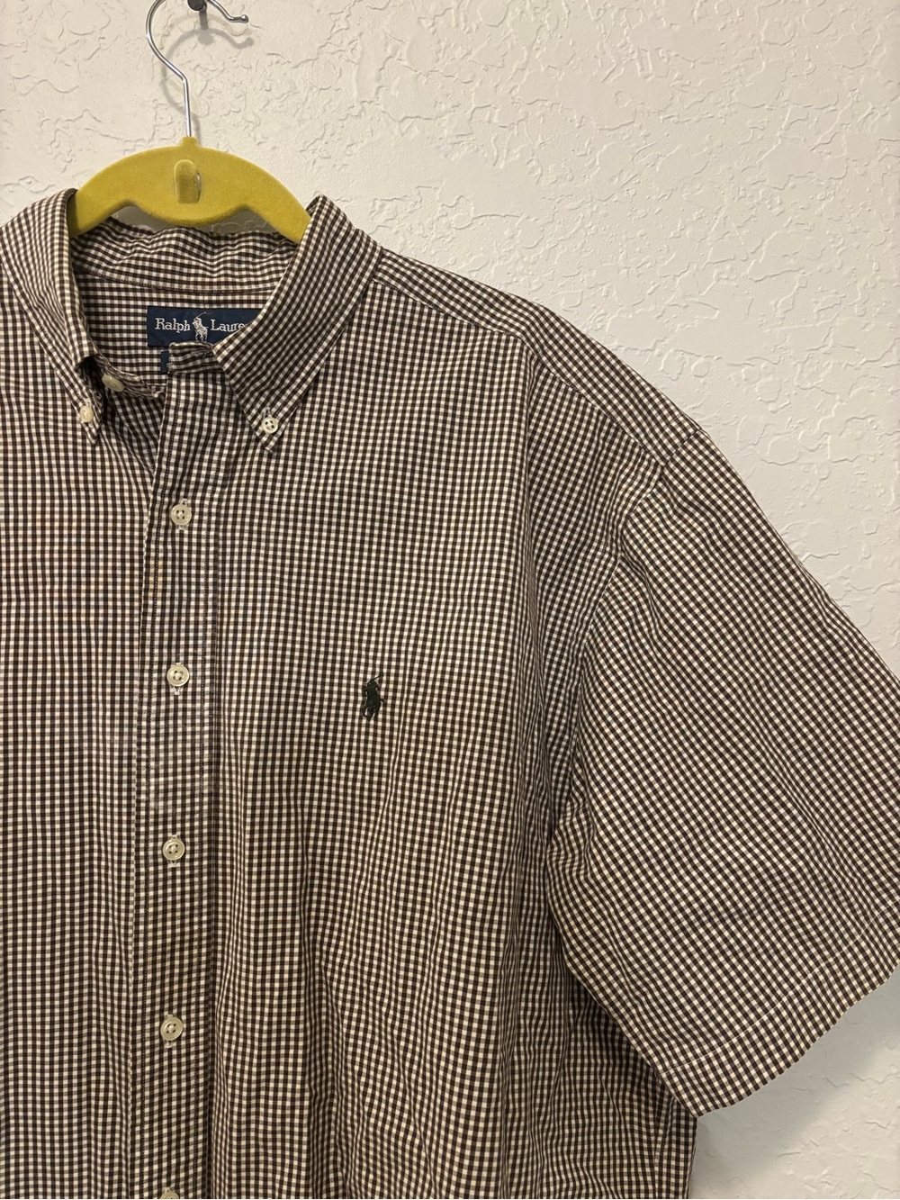 Polo by Ralph Lauren Men's Brown Checkered Shirt.
Size XL